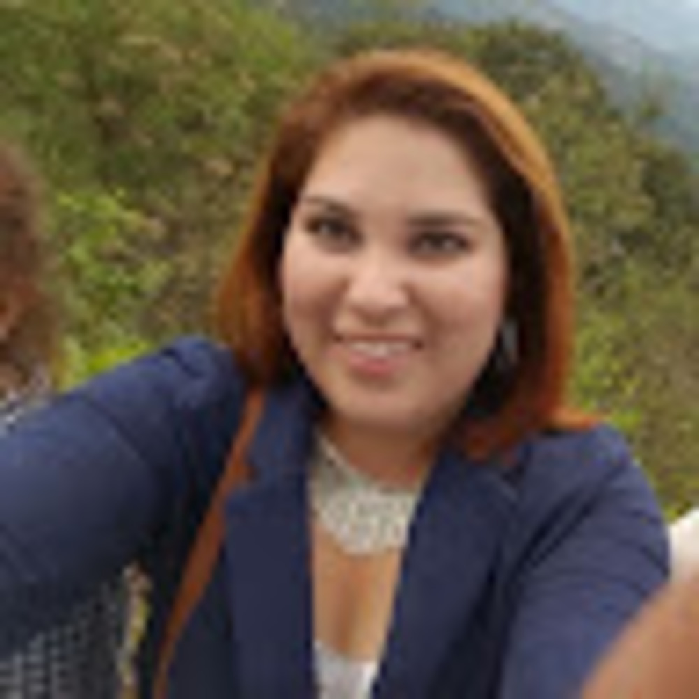 Meet your Posher, Alejandra